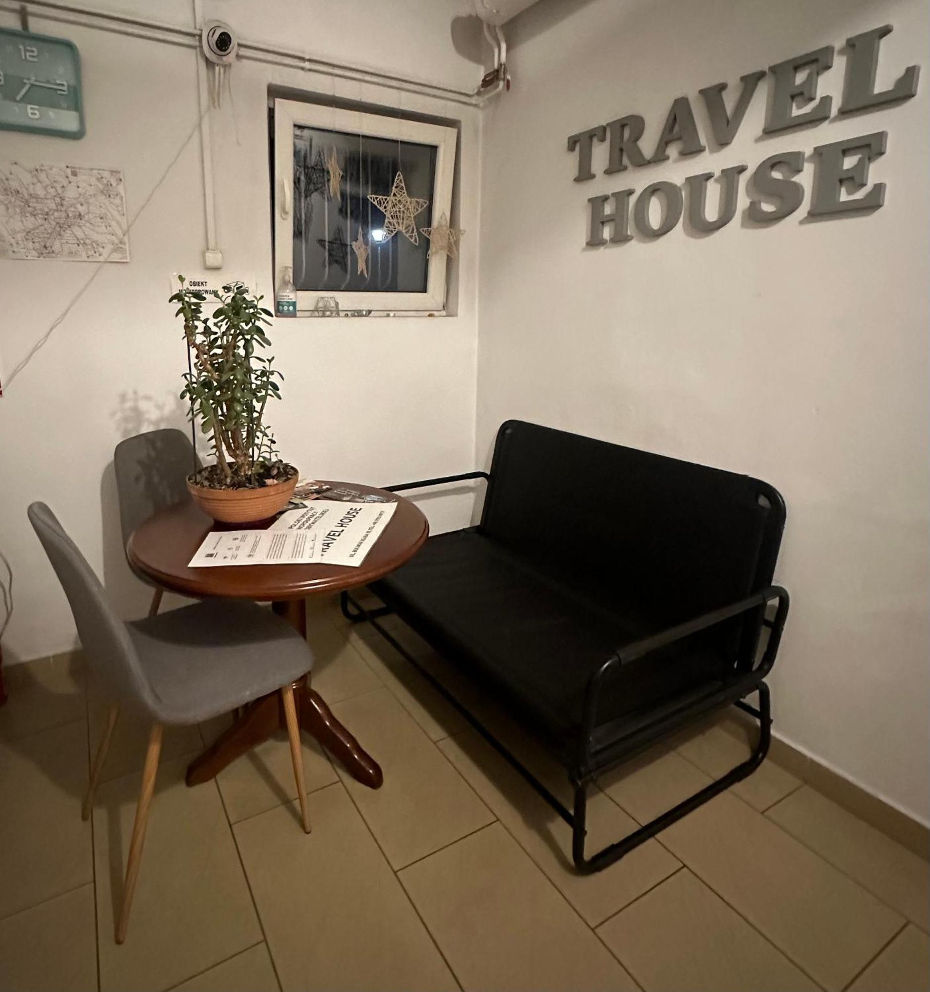 فندق Travel House فروتسواف المظهر الخارجي الصورة